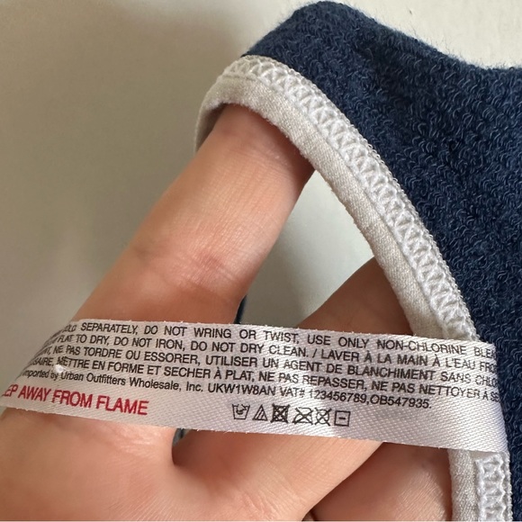 Urban Outfitters Out From Under Navy Blue Stretchy Ribbed Comfy Sports Bra - Picture 5 of 6